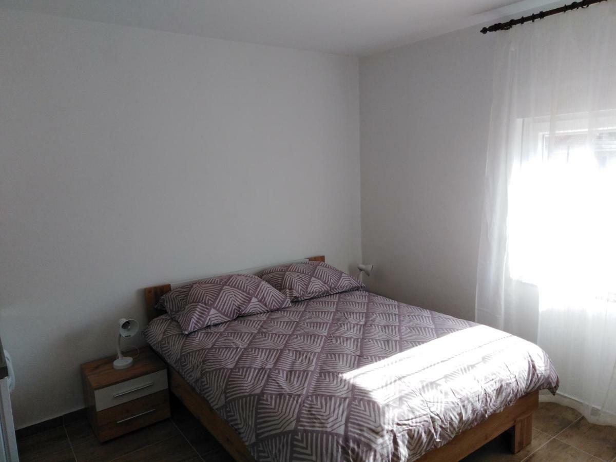 Apartments Nediljko & Mila ザダル エクステリア 写真
