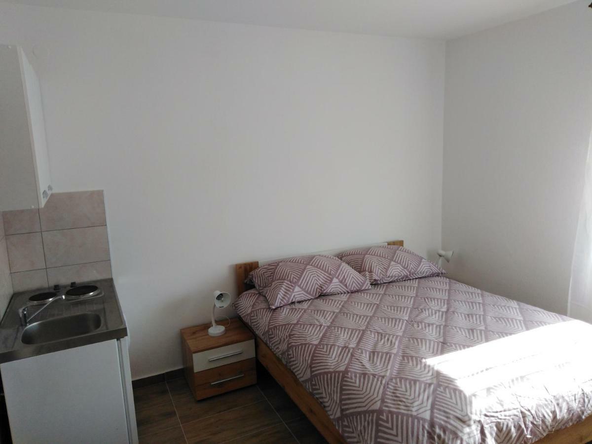 Apartments Nediljko & Mila ザダル エクステリア 写真